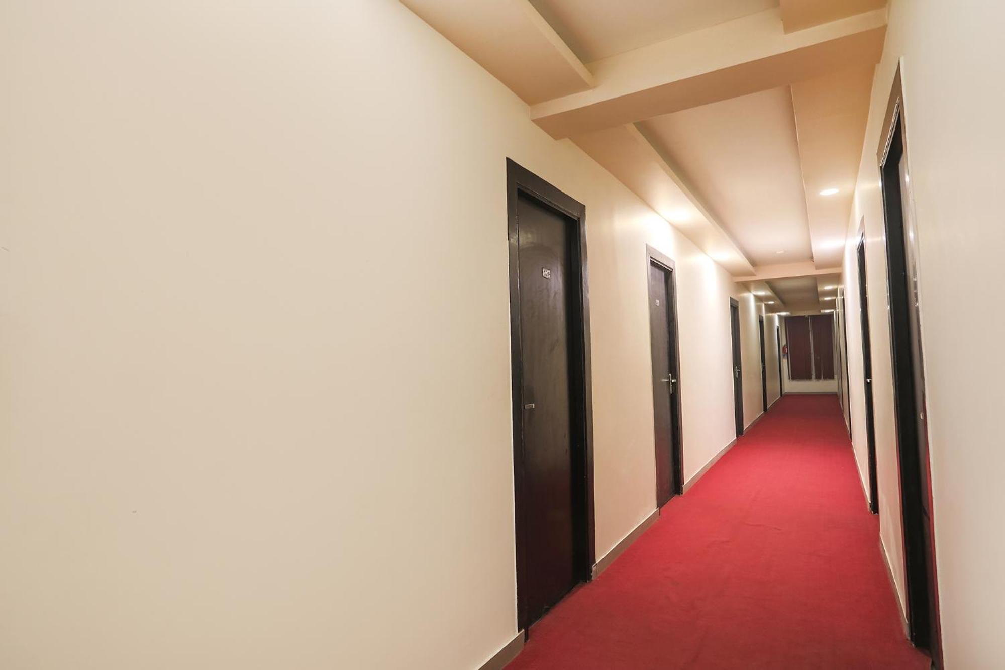 Fabhotel The Diamond Ghaziabad Exterior photo