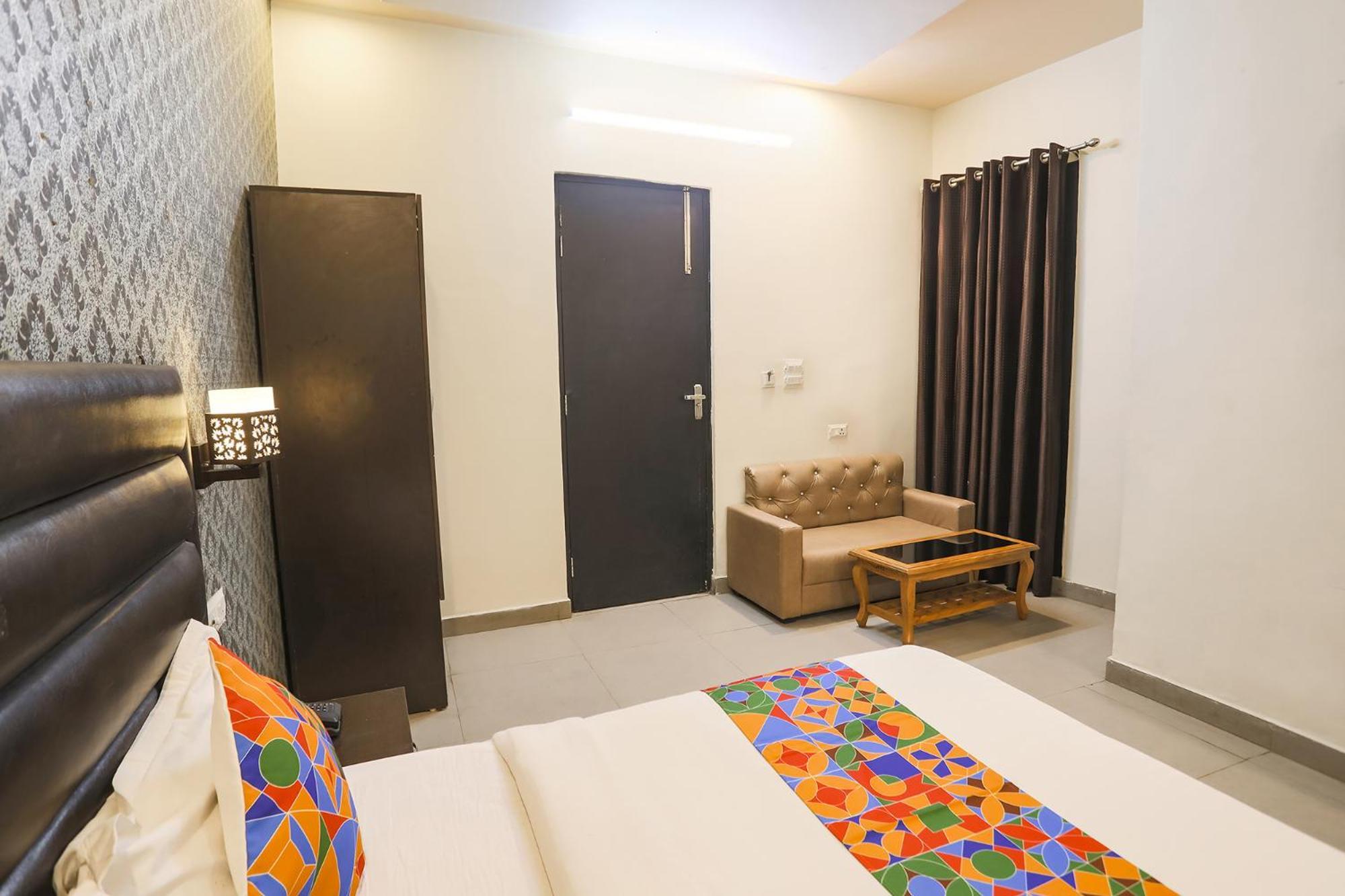 Fabhotel The Diamond Ghaziabad Exterior photo