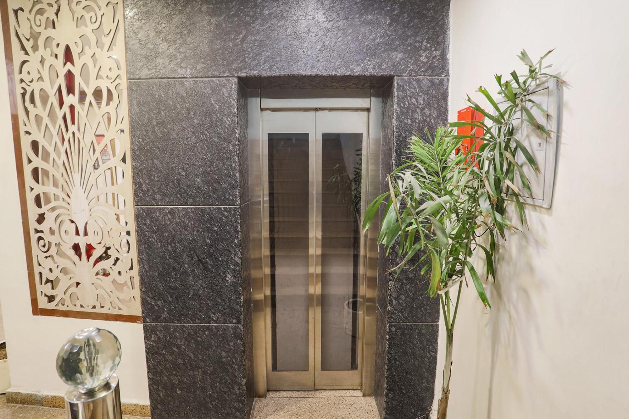 Fabhotel The Diamond Ghaziabad Exterior photo